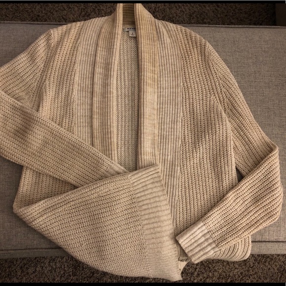 Cardigan - Picture 2 of 5